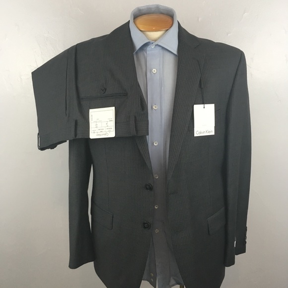 Calvin Klein 40s mens suit gray stripes 2 piece 100% wool 2 buttons new ea0149